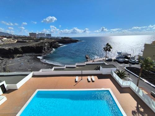 Callao Salvaje Apartment | ROSA DE MAR 1 - parking, pool, beachfront, tv channels