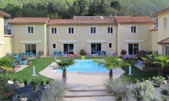 Gagnieres House | Rose at the Domaine des Fleurs flower estate