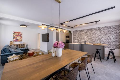 Razanj Apartment | Rosemary 4M