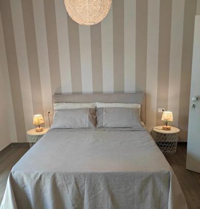 Pesaro House | Rossetto e cocciolato - Stanza indipendente con bagno privato a Pesaro