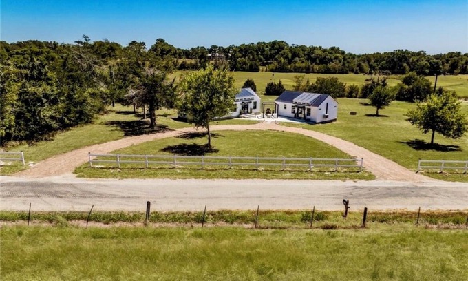 La Grange House | Round Top Refuge Main House