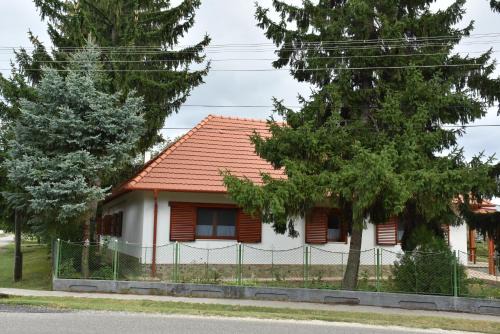 Pazmand Apartment | Rozália Vendégház