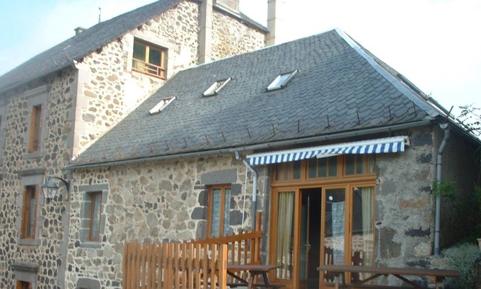 Peyrusse Apartment | Rural lodging 12 people