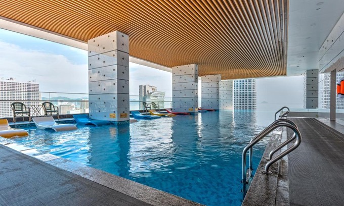Tran Phu Beach Apartment | S Lux Apartment Virgo