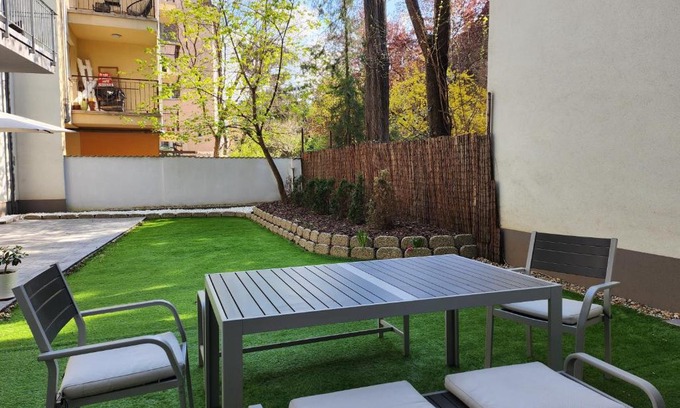 Obuda Apartment | S18 "Garden in the City" Apartment