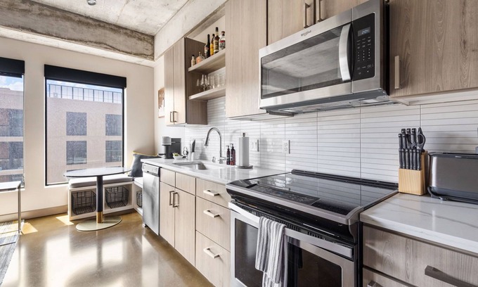 Warehouse District Apartment | Sable 504 - One Bedroom