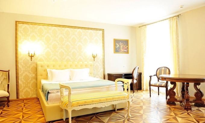 Brasov City Centre Apartment | Safrano Palace