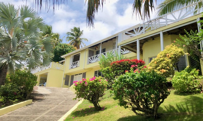 Arawak Hill House | Saint Martin Villa in Westerhall Point, Grenada