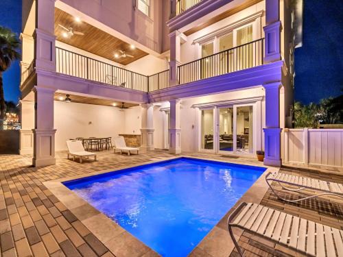 Frangista Beach House | Sand Castle Casa
