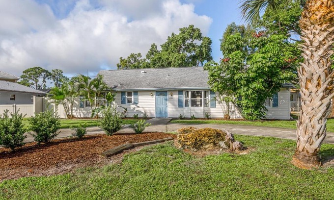 Naples Park House | Sand Dollar Cottage