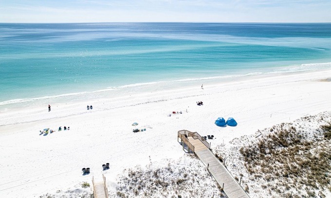 Holiday Isle Condo | Sandpiper Cove 9133 1 Bedroom Condo by RedAwning