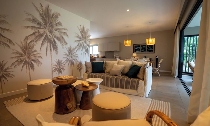Pointe D'esny Apartment | Sandy Beach Havenn