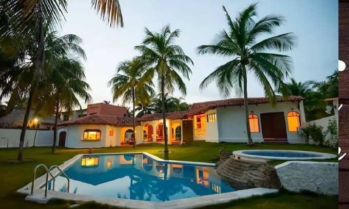 Acajutla House | SANDY TOES THE BEACH HOUSE COSTA AZUL, EL SALVADOR SONSONATE