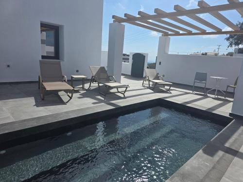 Pyrgos Apartment | Santorini Ethereal Blue Suites