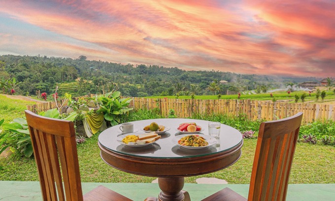 Penebel House | Santya Loka Lodge & Twin Waterfall