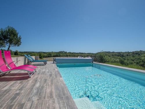Sauveterre-la-Lemance House | Sauveterre Pool Escape