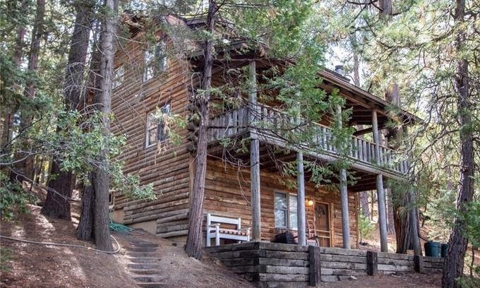 Pine Cove Cabin | Scenic Hillside Retreat: Vintage Log Cabin & Forest Retreat