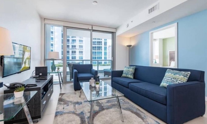 Miami Beach Apartment | Scenic Ocean View | Free Beach Access | Btwn Fort Lauderdale & Miami