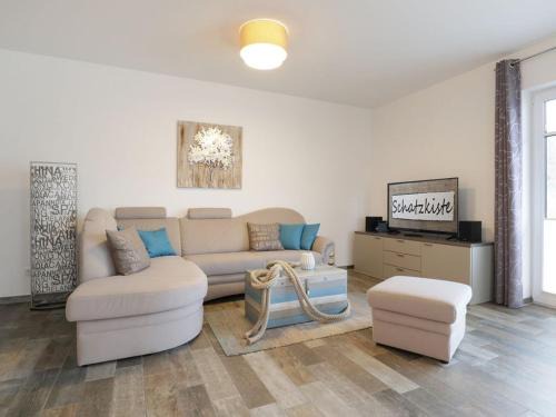 Tarnewitz House | Schatzkiste Reetdachhaus