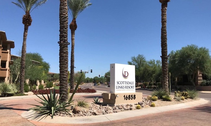North Scottsdale Condo | Scottsdale Links Resort, 2br suite, Friday check-in