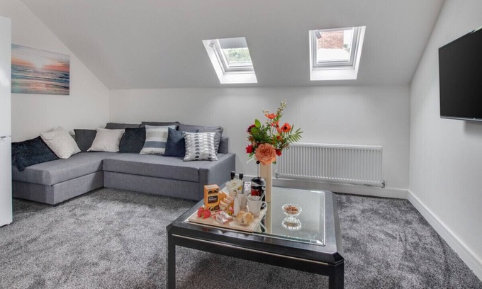 Skinningrove Apartment | Sea Breeze - Two Bedroom Apartment, Sleeps 4