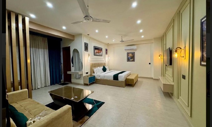 Gulshan-E-Jamal Hotel | Sea Shell Legacy