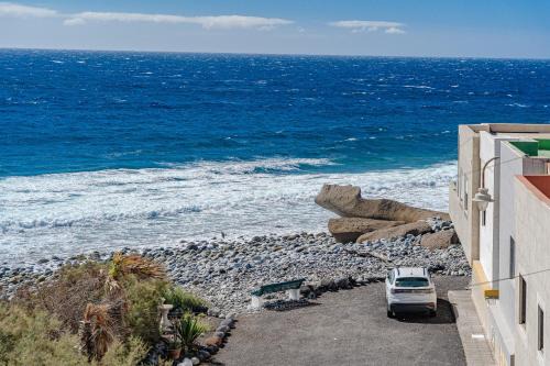 Los Gavilanes Apartment | Sea View Apartment Red Summer Breeze