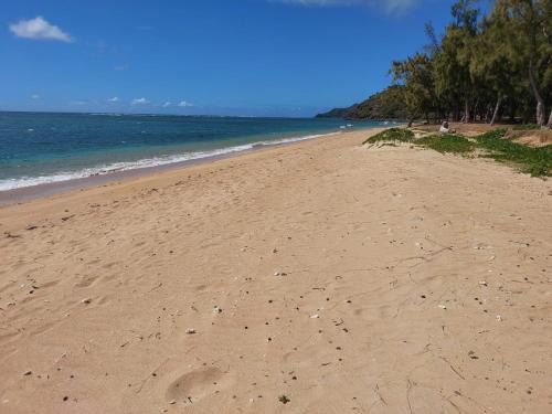 Grand Baie-Montagne Goyaves House | Sea View Rodrigues - Baladirou