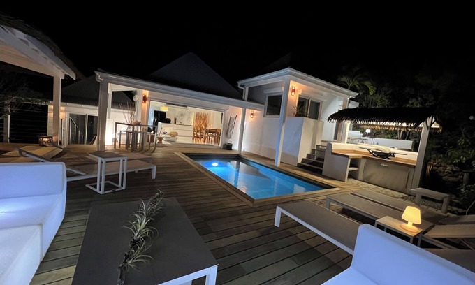 Anse de Lorient Villa | Sea view, very private