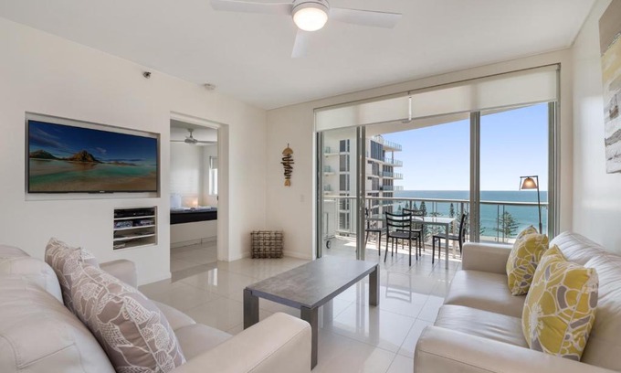 Mooloolaba Apartment | Seamark on First