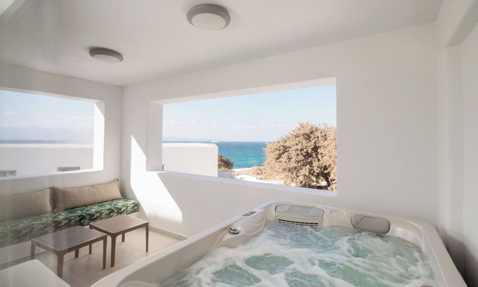 Maragas Apartment | Seanfinity Beachfront Suites