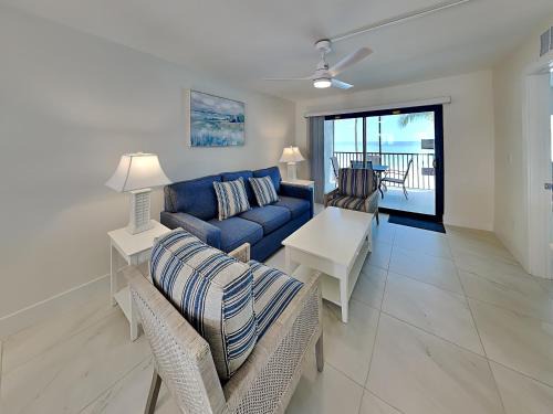 Mid Island Apartment | Seaside 207