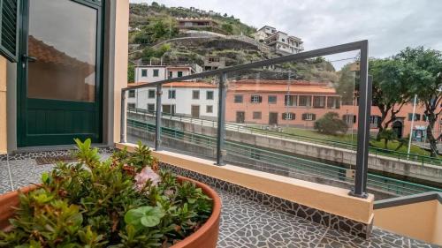 Calheta House | Seaside House in Estreito