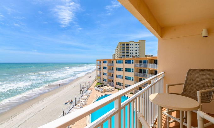 Satellite Beach Condo | Seaside Luxury Penthouse W/Heated Pool + Stunning Ocean Views 🌊