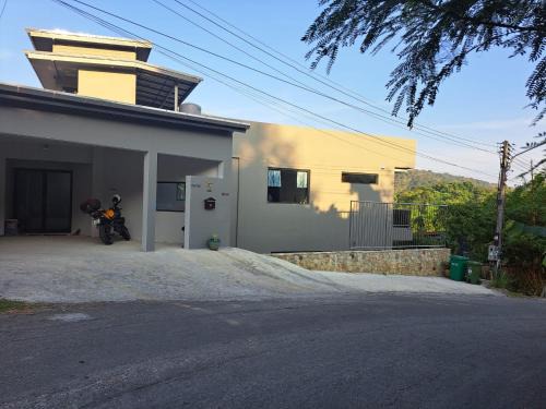 Rawai Apartment | Seaview Eagles Nest Apartments