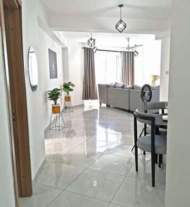 Mombasa Apartment | Seaview Penthouse, AC included & Rooftop Pool