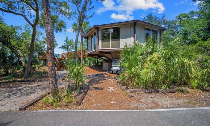 Saint Helena Island House | Secluded 2 Bedroom Treehouse w/Spectacular Marsh Views, 873 Fiddlers Ridge