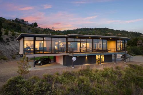 Pauma Valley House | Secluded Dream Home with Hot Tub and Full Gym on 20 Acres