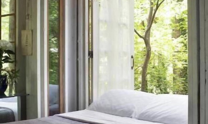 Buckhead House | Secluded Intown Treehouse