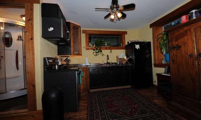 Kamas Cabin | Secluded Mountain Cabin with Amazing Views