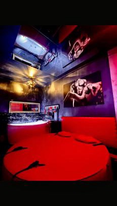 Sector 4 Hotel | Secret love room