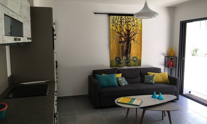 Arcachon Apartment | Secure new T3 with garden for 4 people + parking - near beach & town center