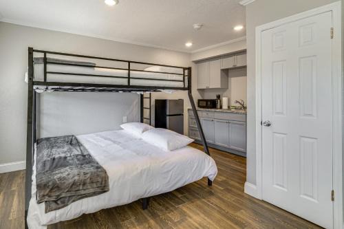 Homosassa Apartment | See the Manatees! Homosassa Studio 2 Mi to River