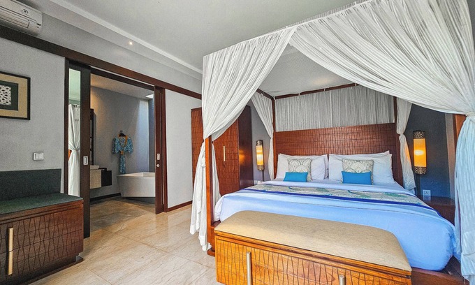 Sunset Road Villa | SEMINYAK ICON by Karaniya Experience