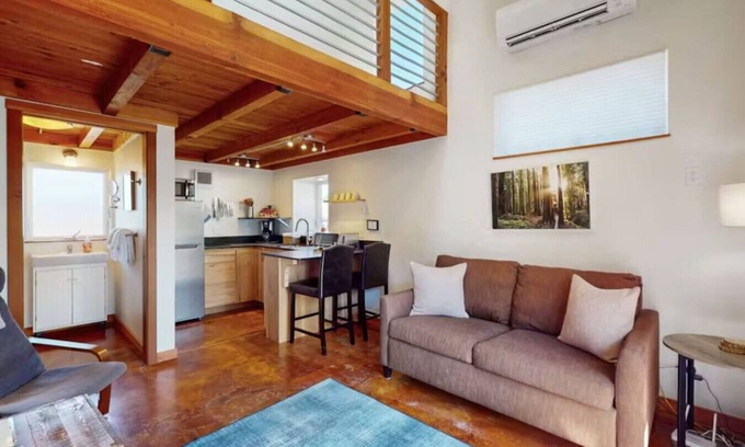 Eureka Cottage | Sequoia Cottage