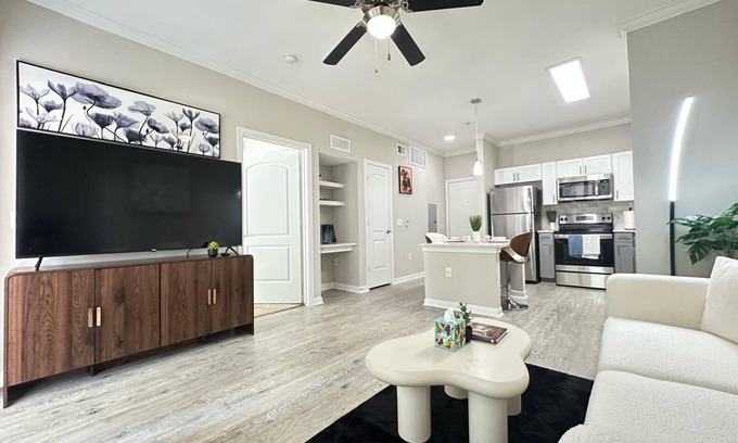 Alden Bridge Apartment | Serene 1BR Magnolia Retreat Relax & Explore