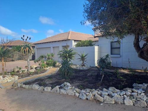 Langebaan Villa | Serene pool house luxury 8 slp self-catering accom, Langebaan Golf estate
