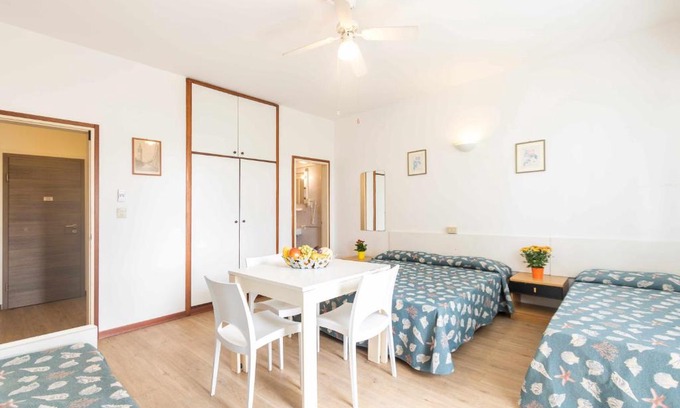 Lignano Sabbiadoro Apartment | Serene studio apartment close to the beach