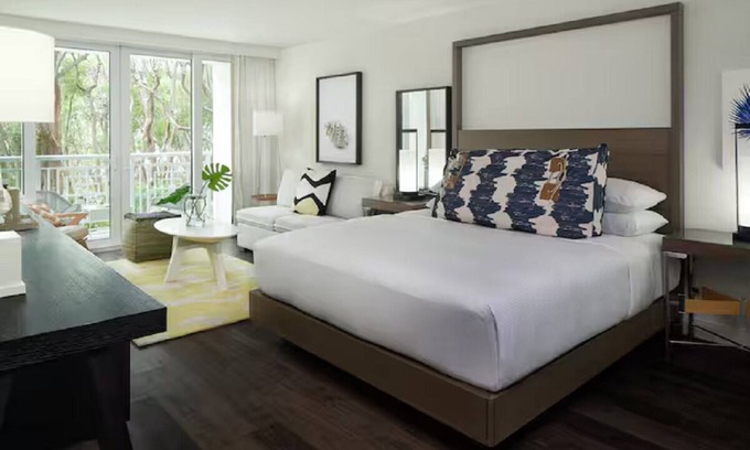 Rock Harbor Hotel | Serene Suite w/Hammock Views & Two Waterfall Pools - Your Oasis Awaits!