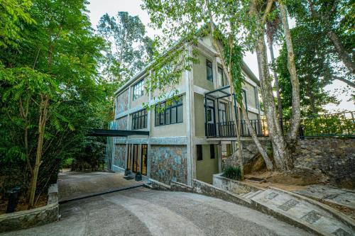 Kandy Hotel | Serenique Resort Kandy